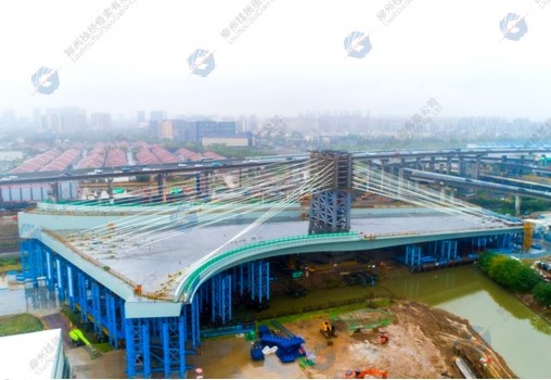 Caobao Road Expressway Crossing Railway Bridge